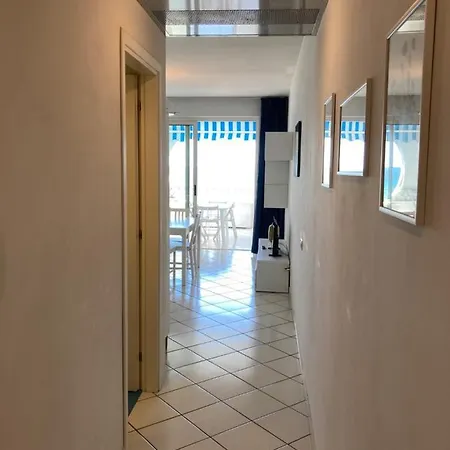 Su Paradiso Azzurro Porto Recanati